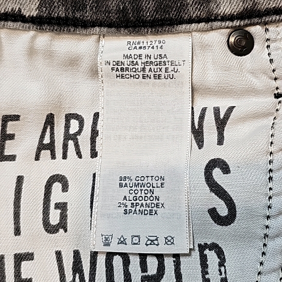 💥True Religion Relaxed-Straight Distressed Jeans. Men's Size: W34x34L - Picture 11 of 13